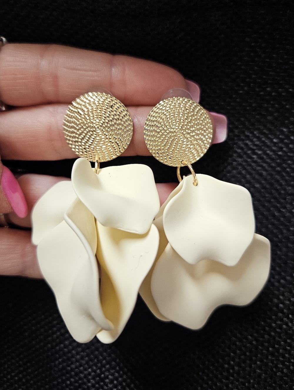 NEW Gold and Cream Floral Petal Drop Earrings